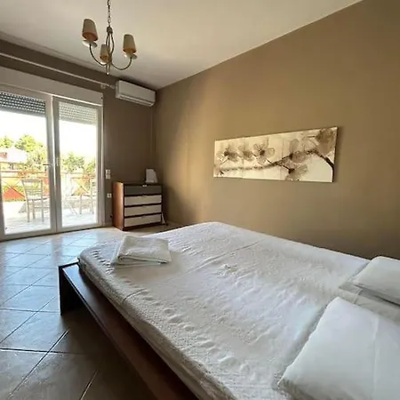 بيت للعطل Xenia *