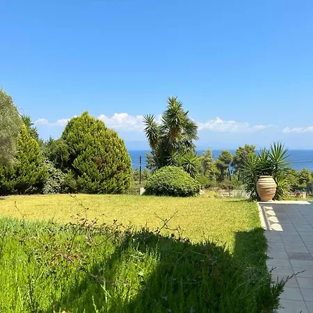 Pine Xenia Holiday home *